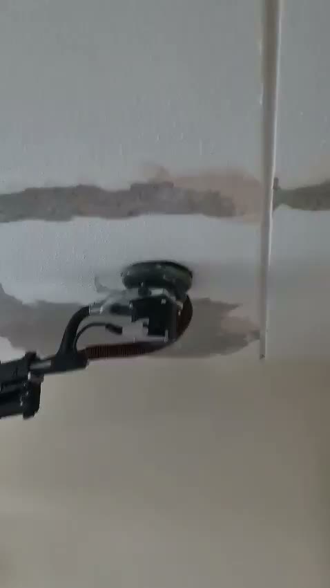 Ponçage de plafond à la Fouine