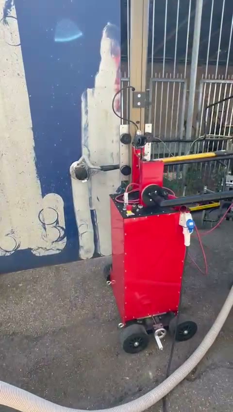Outdoor wall paint stripping